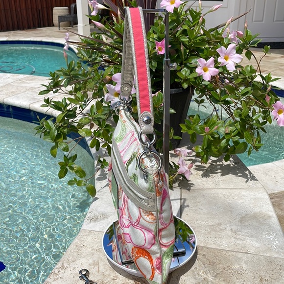 Coach Poppy Dream “C” Hippie Scribble Hobo/Satchel/Crossbody Bag
17049 - Picture 6 of 14